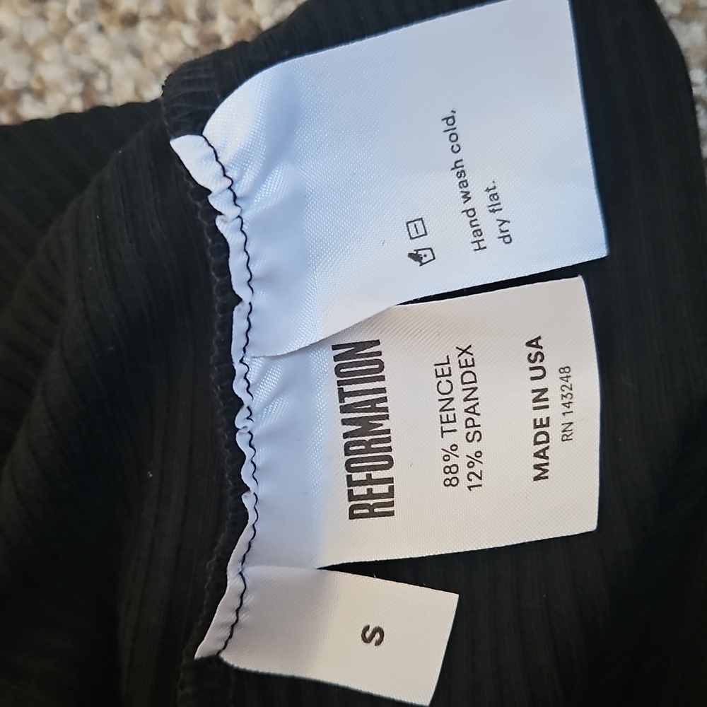 Reformation Basic Ribbed T-Shirt - image 7